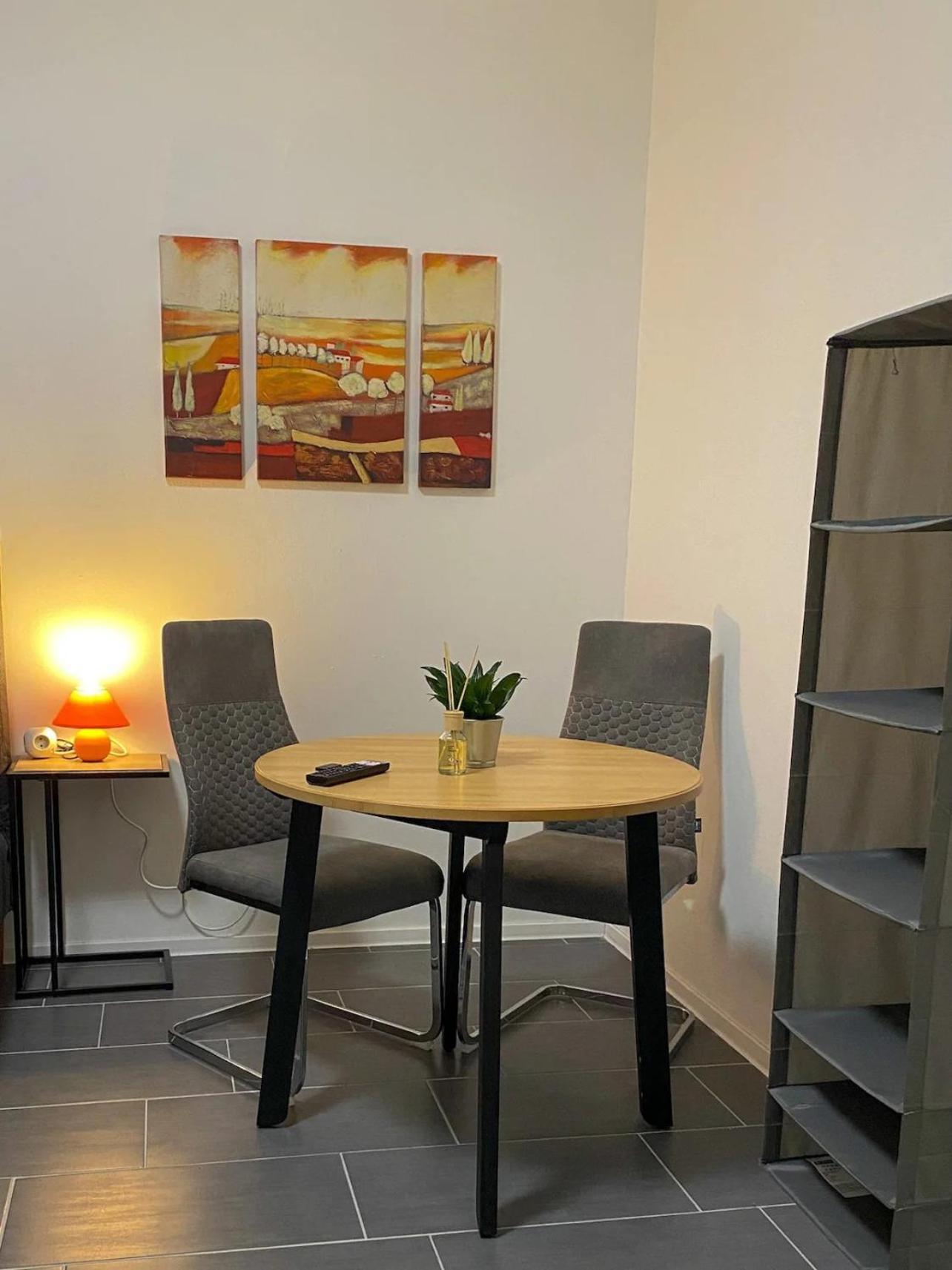 Charmante Wohnung Nahe Wiener Stadthalle エクステリア 写真