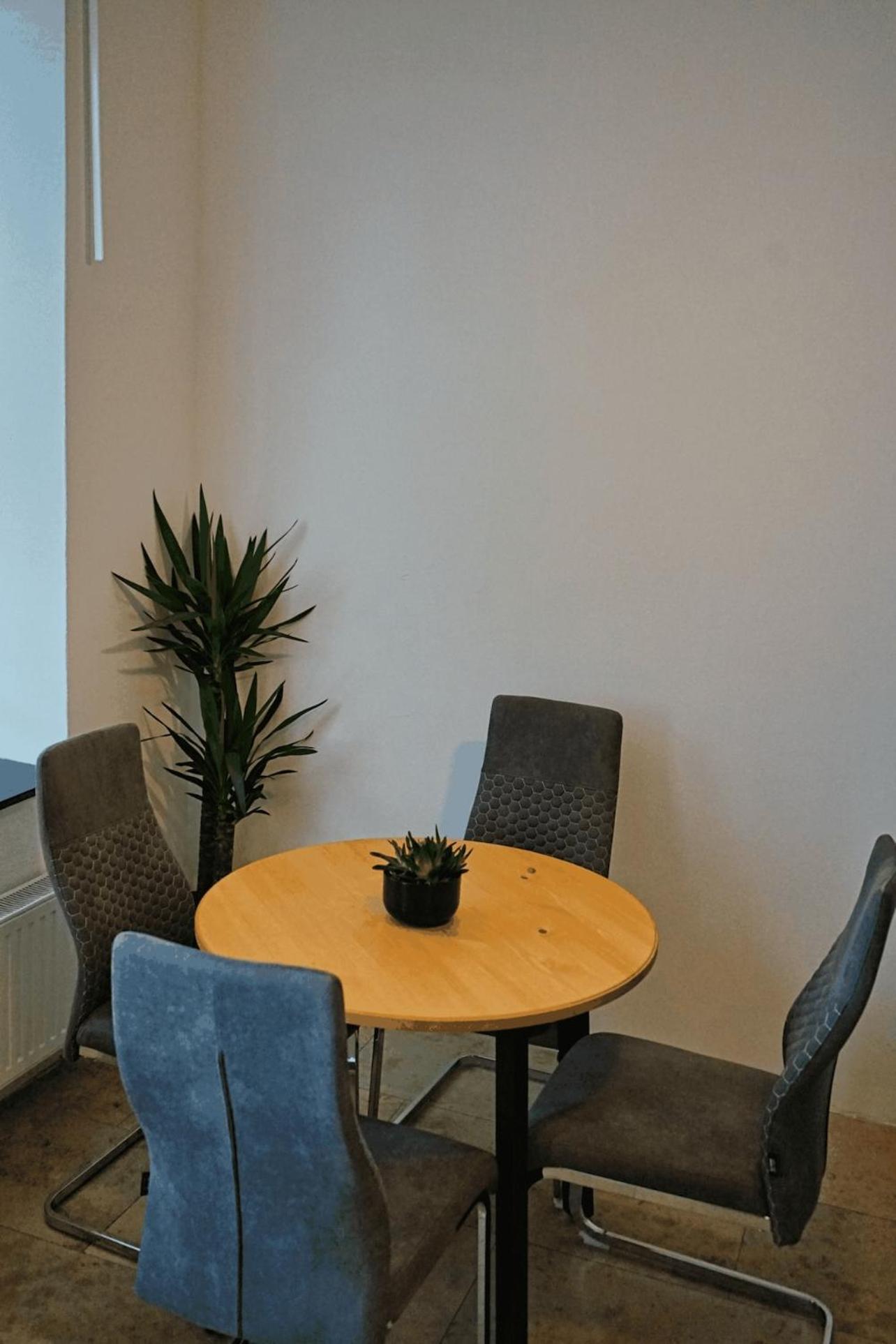 Charmante Wohnung Nahe Wiener Stadthalle エクステリア 写真